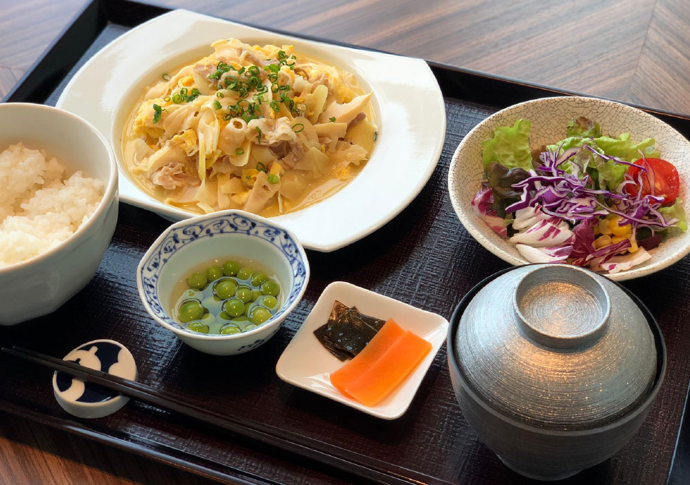 三島村産 筍と豚肉と玉子〆定食